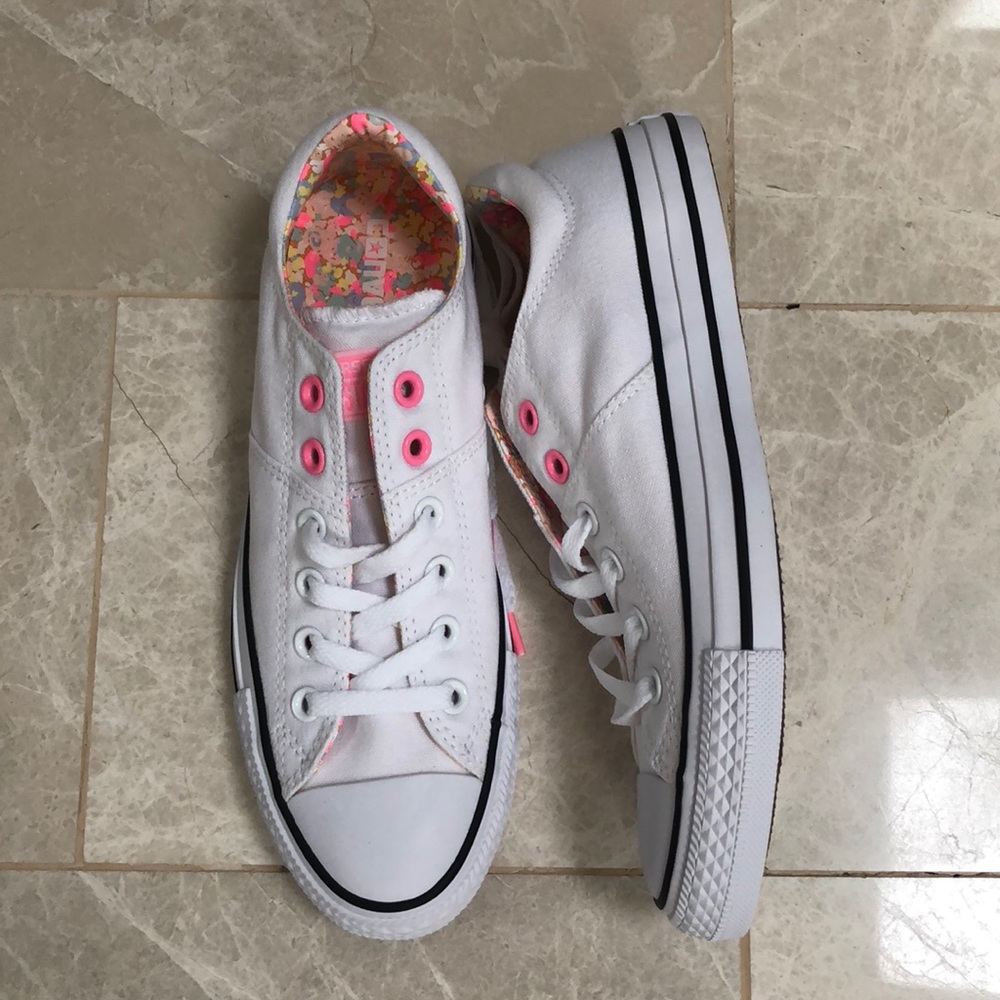 NWOT converse